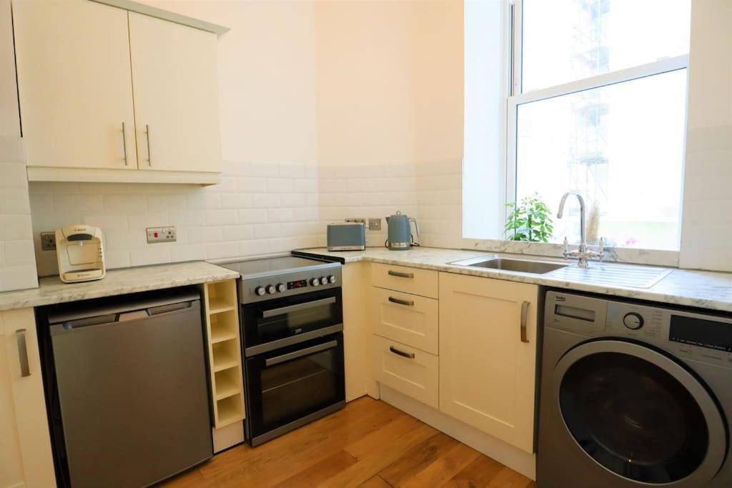Seagulls Nest- Stylish 1 Bed Seafront Apartment Hastings Exteriér fotografie